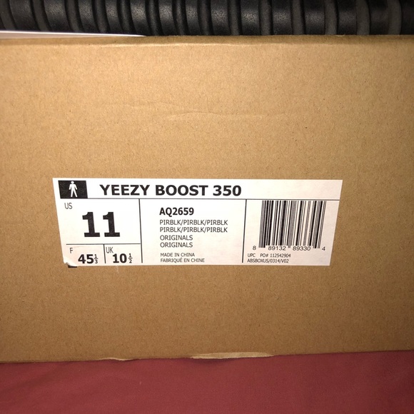 Yeezy Boost 350 v1 Pirate Blacks 2015 - Picture 8 of 8